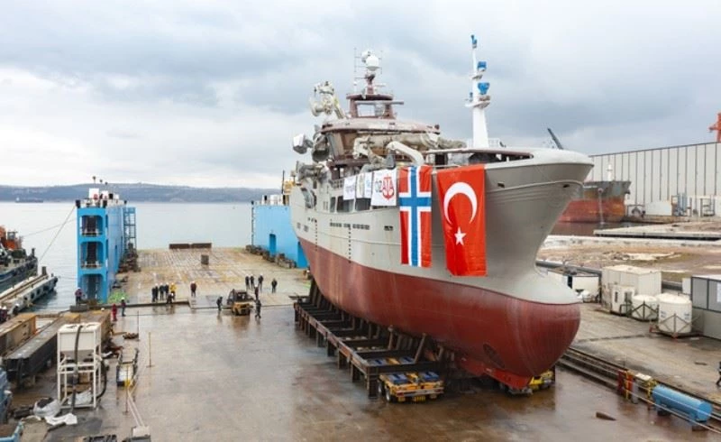 Julie Pauline gemisini denize indirdi
