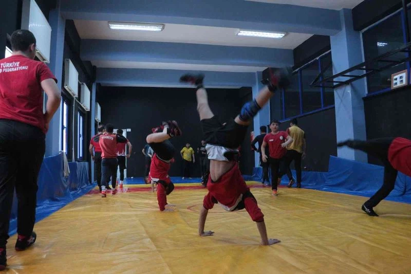 Tatvanlı güreşçiler Türkiye şampiyonluğunu hedefliyor
