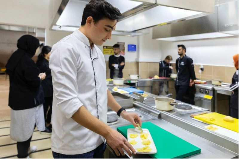 Gastronomi ve mutfak sanatları bölümünün akreditasyonu turak tarafından yenilendi
