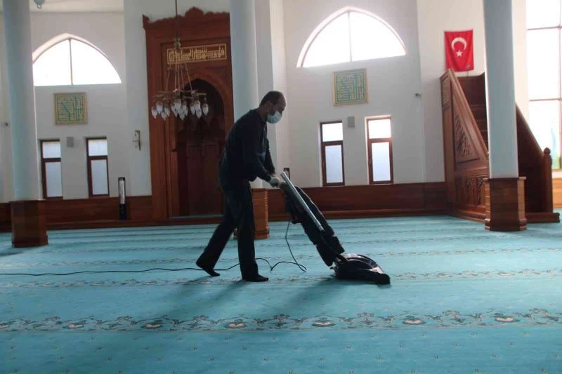 Bodrum’daki camiler pırıl pırıl oluyor
