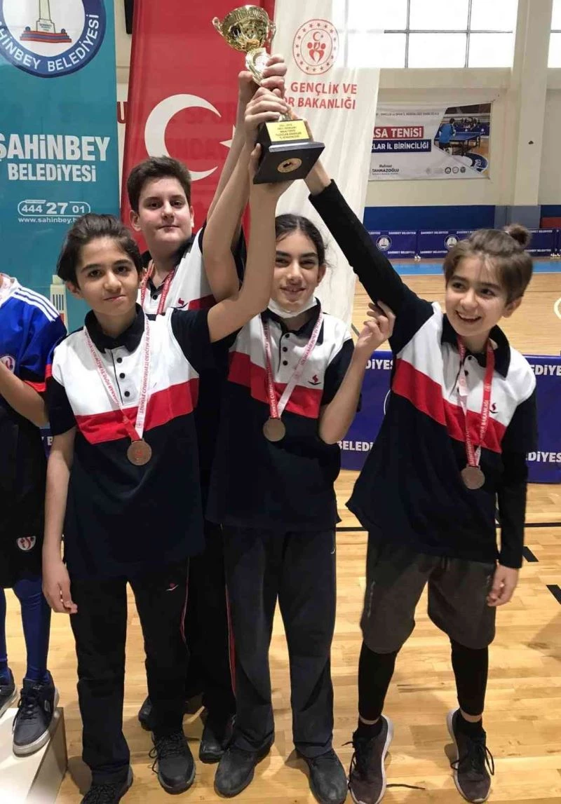 SANKO Okulları öğrencileri masa tenisinde il dördüncüsü oldu
