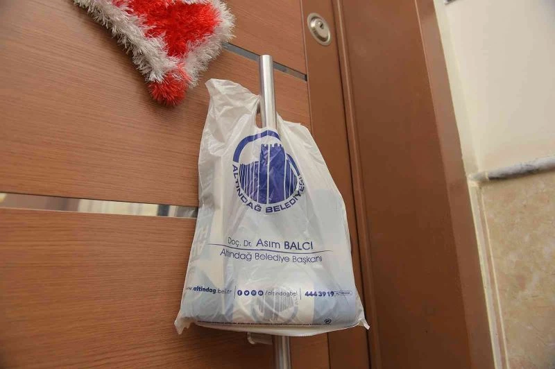 Altındağ’da her haneye çöp poşeti
