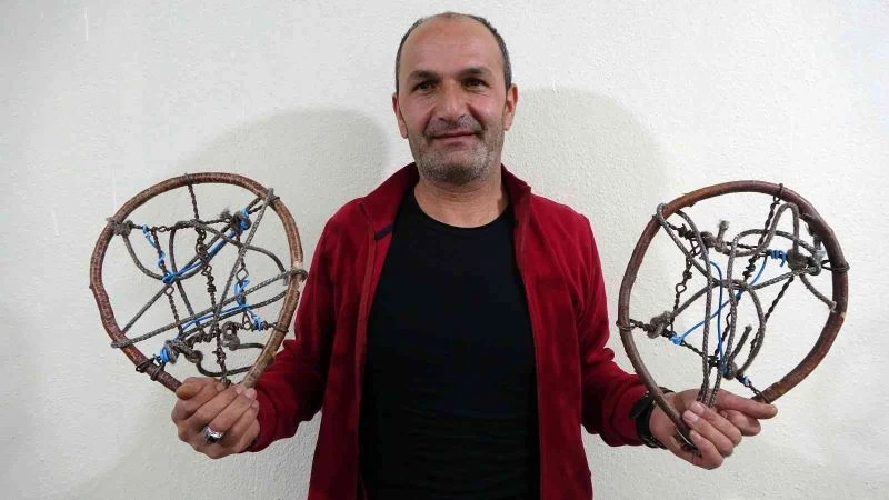 Ağaç ve farklı malzemelerden yapılan ‘Lekan’ ayakkabısı teknolojiye direniyor
