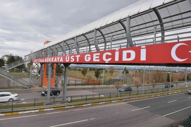 Şehidin adı görev yaptığı kurumun önündeki üst geçide verildi
