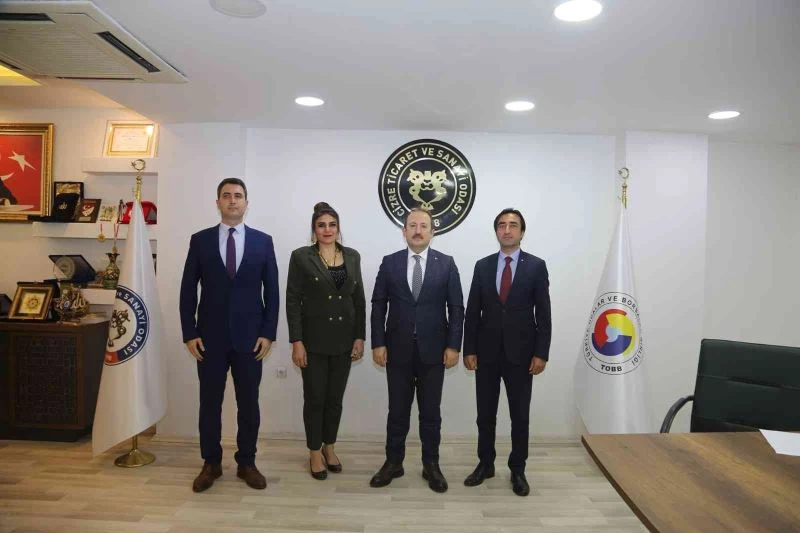 Şırnak valisi Cizreli esnaf ve sanayi temsilcileri ile bir araya geldi