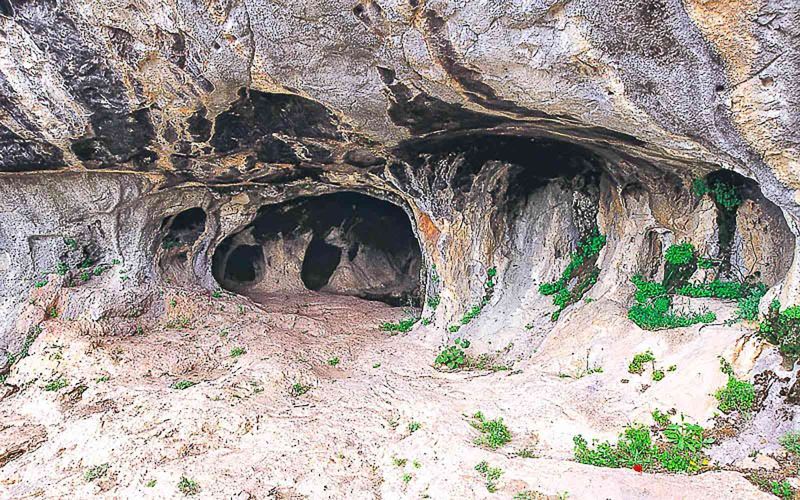 Döşemealtı’nda 3 yeni mağara keşfedildi
