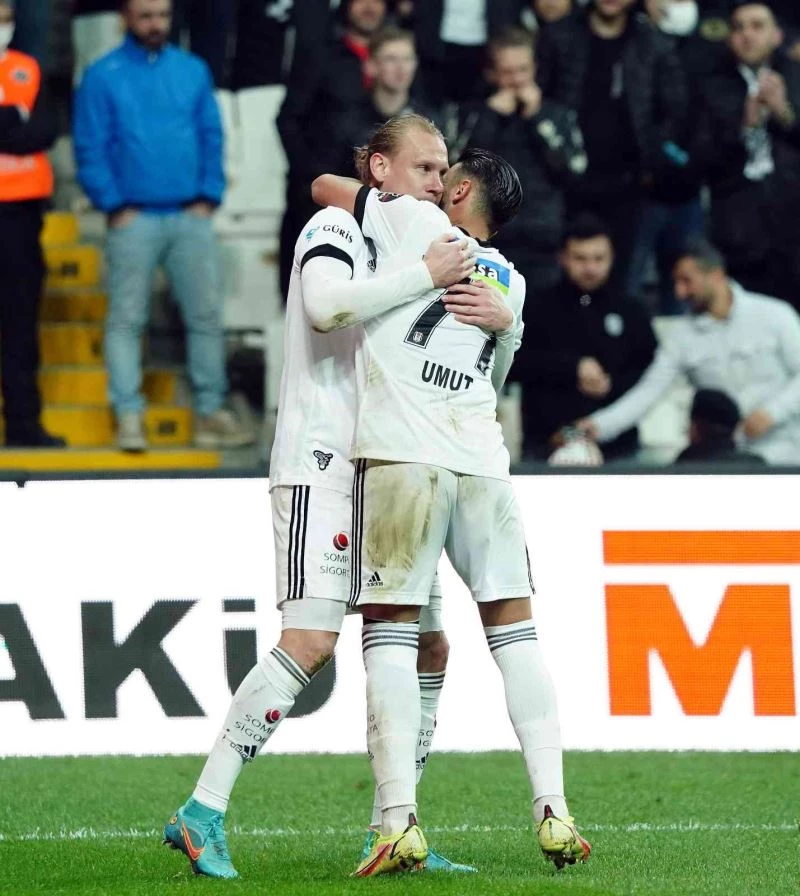 Vida attı, Necip anons edildi