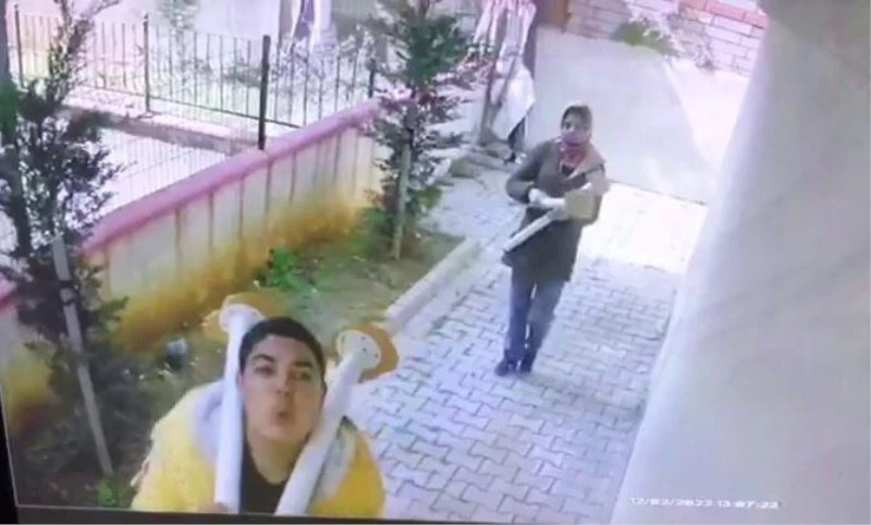 Ümraniye’de hırsız önce çaldı, sonra kendisini çeken kameraya tükürdü
