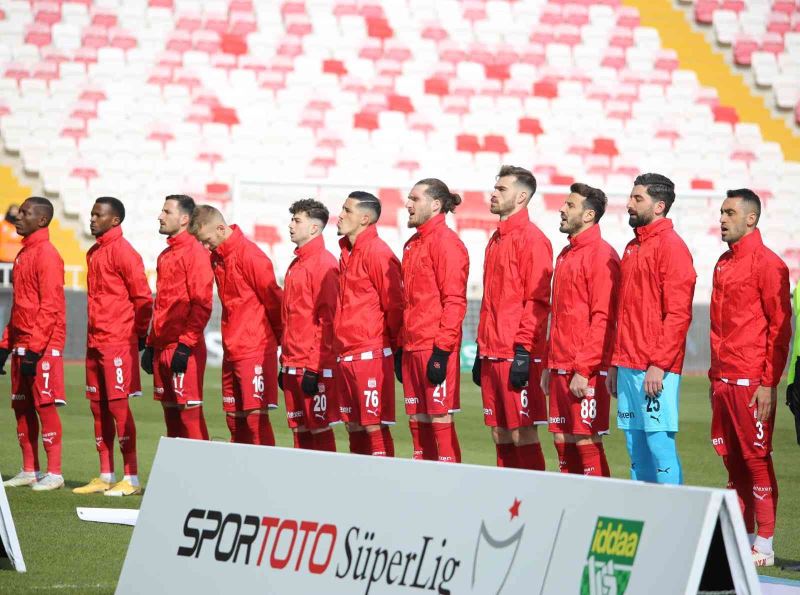 Sivasspor’da Fatih Karagümrük maçı öncesi 4 eksik bulunuyor
