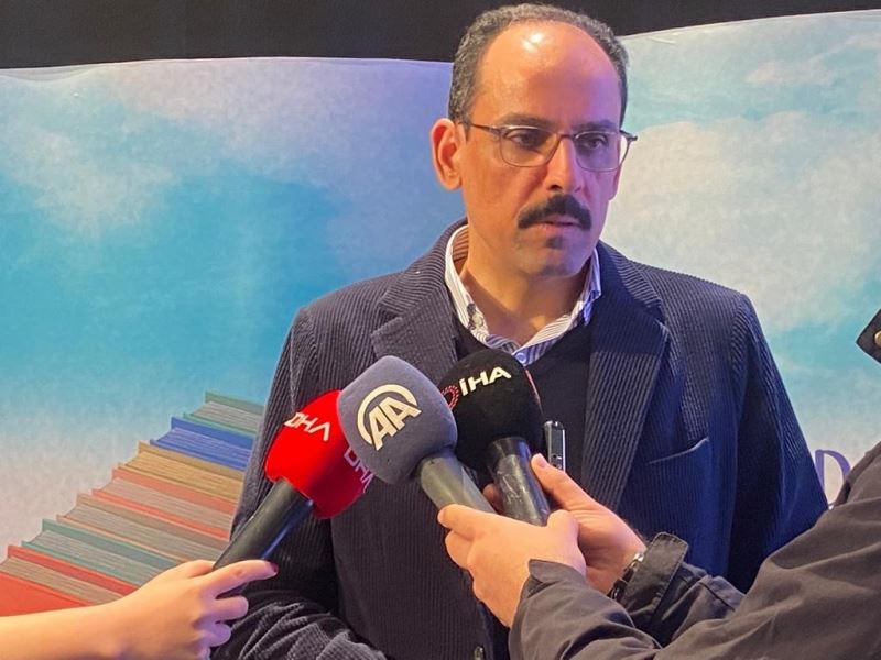 Cumhurbaşkanlığı Sözcüsü Kalın: “(Ukrayna-Rusya gerilimi) Türkiye üzerine düşen görevi yerine getirmeye devam edecek”
