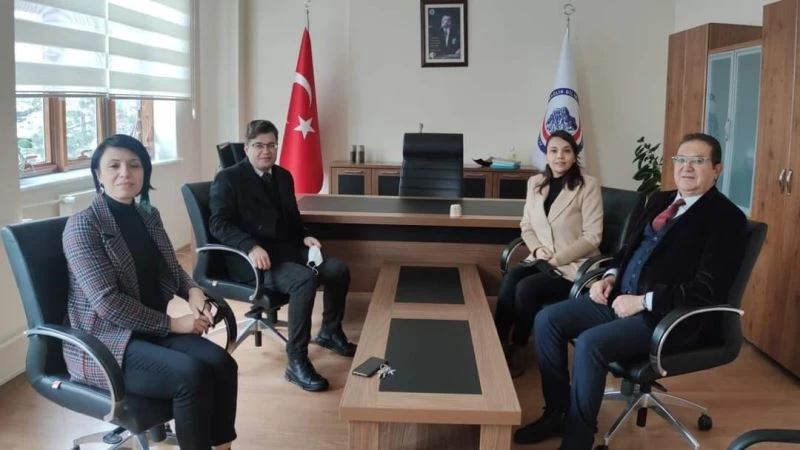 Kaymakam Düzgün eğitimcilerin taleplerini dinleri
