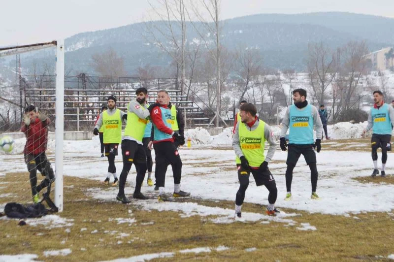 TKİ Tavşanlı Linyitspor ikinci yarıya hazır
