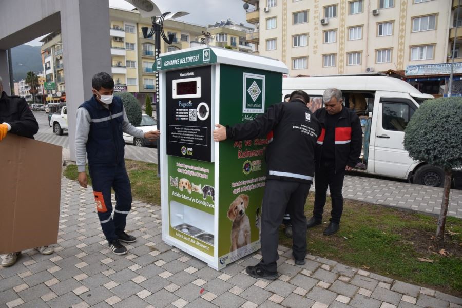 Osmaniye Belediyesi’nden Sokak Hayvanları İçin Örnek Mamamatik Uygulaması