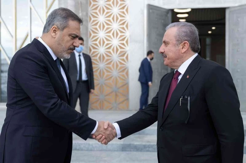 TBMM Başkanı Şentop, Milli İstihbarat Teşkilatı’nı ziyaret etti
