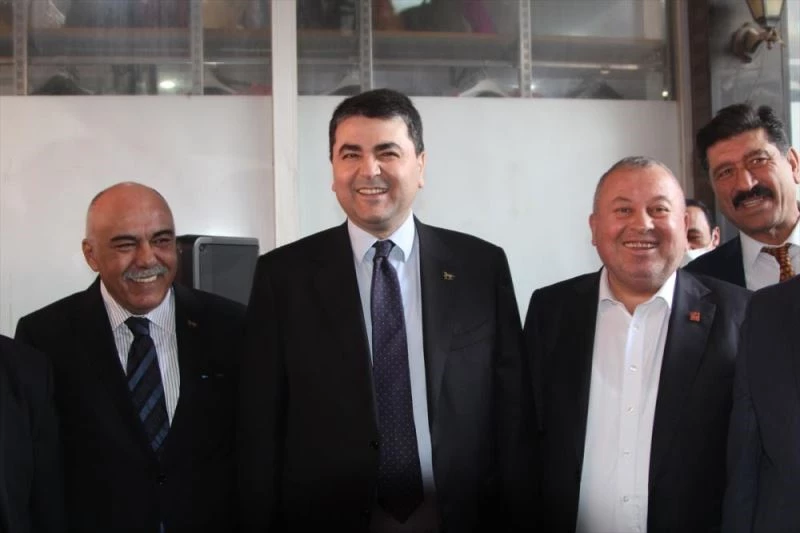 Demokrat Parti Genel Başkanı Gültekin Uysal, Antalya