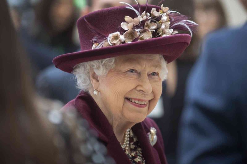 İngiltere Kraliçesi II. Elizabeth korona virüse yakalandı

