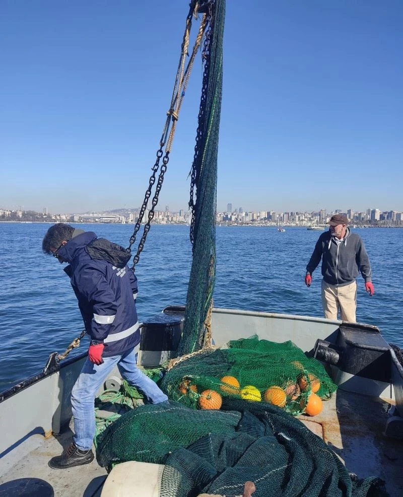 Denetimlerde yakalanmamak için denize zula yapmışlar
