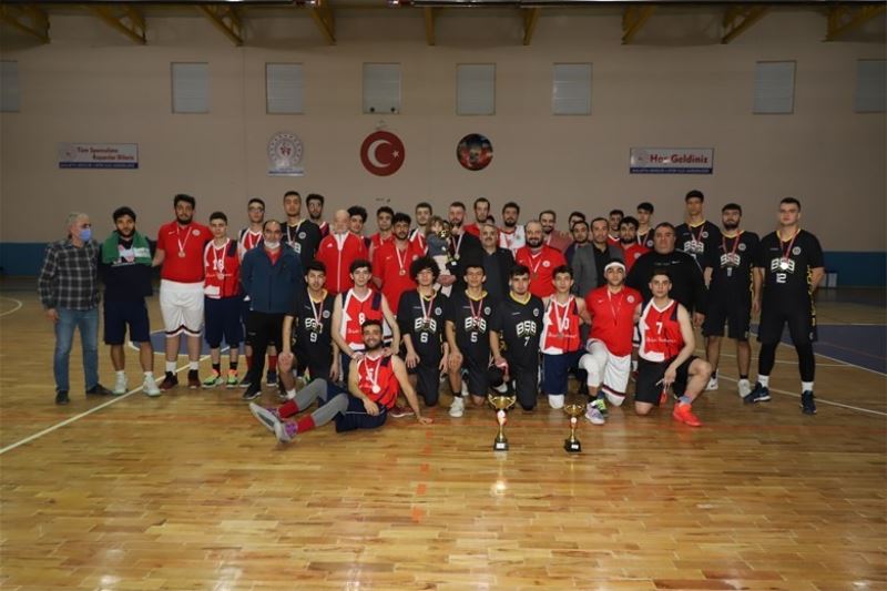 Basketbol’da kupalar sahibini buldu
