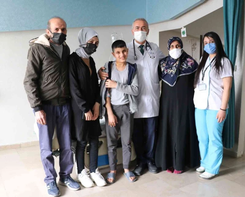 ‘Masada kalırsın’ denilen 12 yaşındaki çocuk Van’da sağlığına kavuştu
