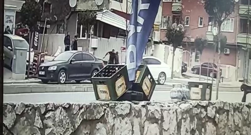 Husumetlilerine polis merkezi önünde ateş açtılar
