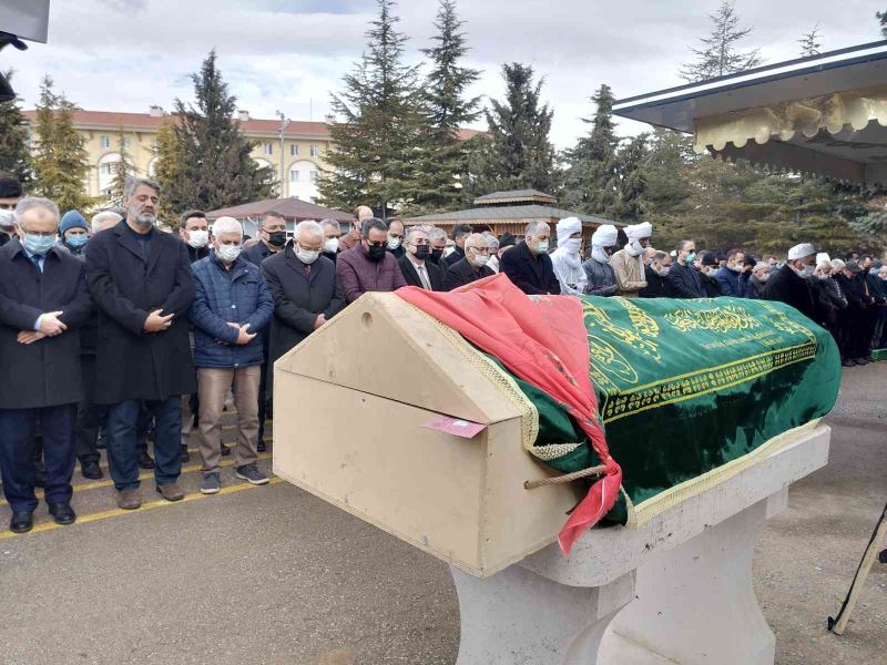 Karabük Üniversitesi Rektörü Polat’ın acı günü
