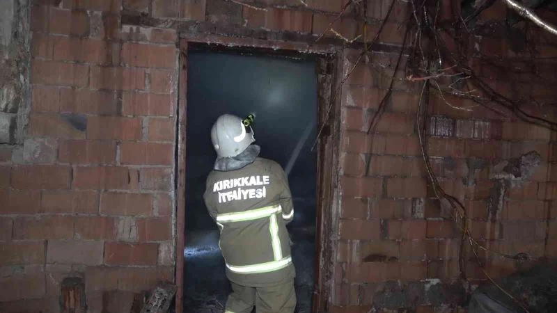 Odunluk yangını korkuttu
