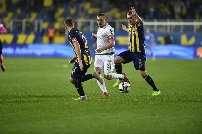 Bursaspor son 10 maçta 1’den fazla gol atamadı
