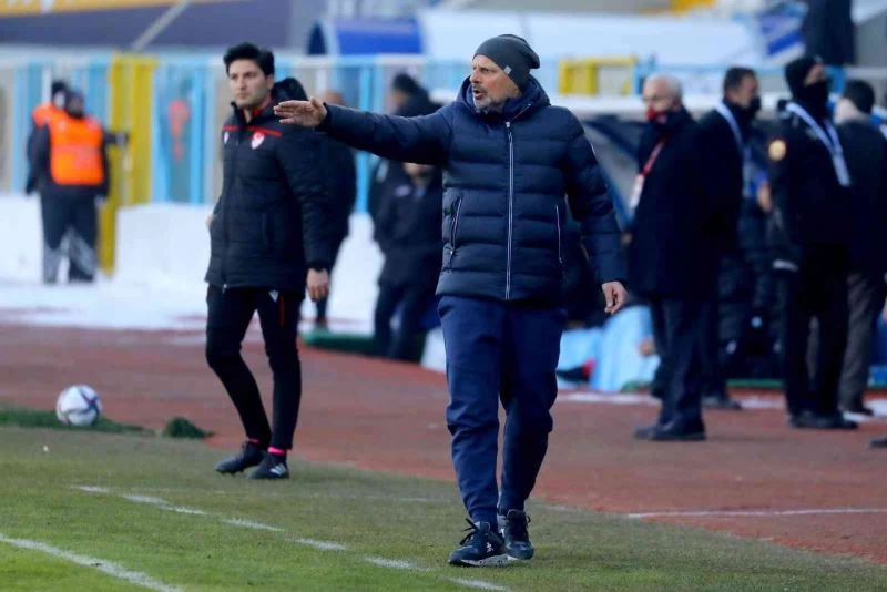 Zafer Turan: “Bir şeyleri zorlamanın anlamı olmadığını düşünüyorum”
