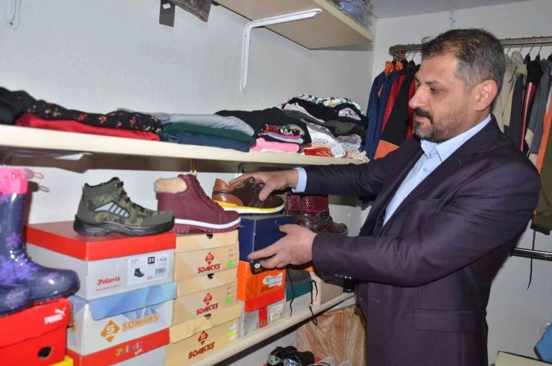 Para yerine sevginin geçtiği mağaza açıldı
