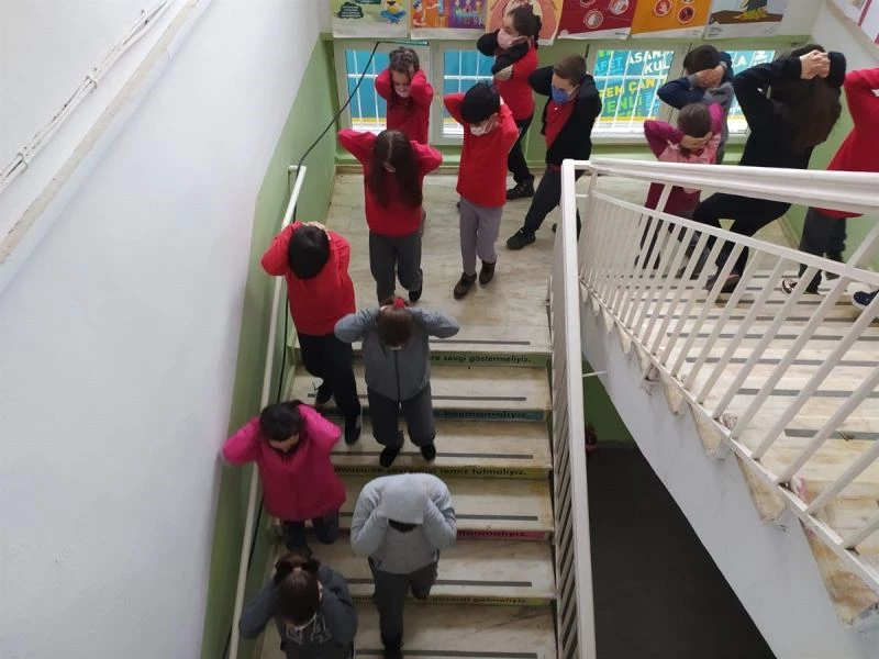 4.1 ile sallanan Şarköy’de deprem tatbikatı
