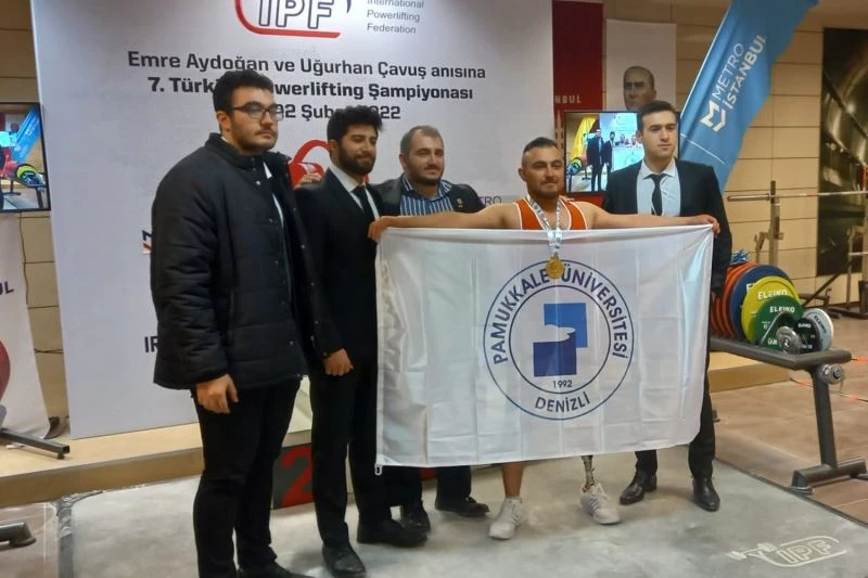 Engelli sporcu, engelsiz rakiplerini geçerek şampiyon oldu
