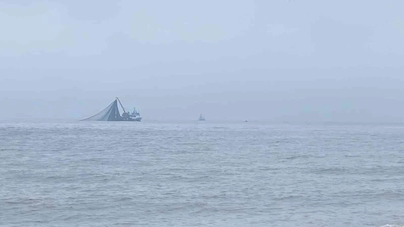 Havaların soğumasını fırsata çevirmek istediler, denize açıldılar
