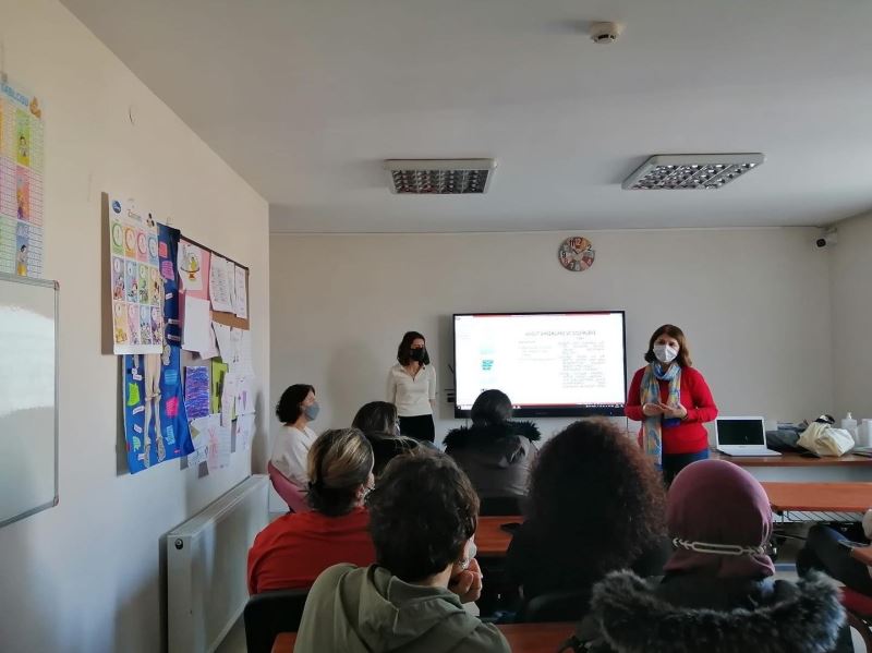 ADÜ Hastanesi hemşireleri, çocuk evleri hemşirelerine eğitim verdi
