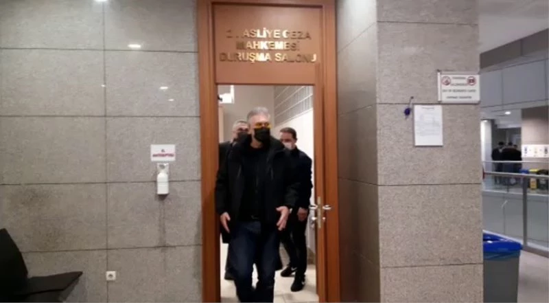 Tamer Karadağlı sosyal medyadan kendisine hakaret eden kişiden şikayetçi oldu
