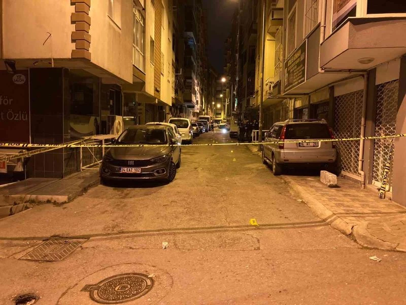 İzmir’de saldırganlar dehşet saçtı: 1 polis ve 7 ESHOT personeli bıçaklandı
