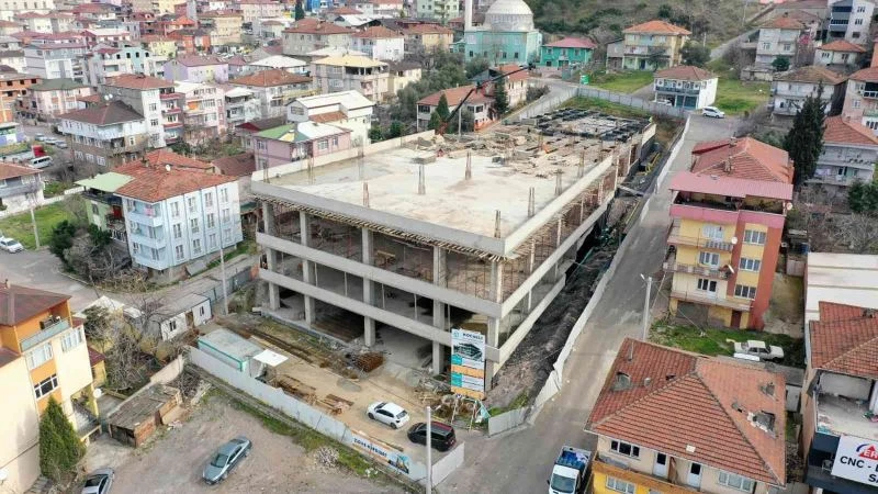 Katlı otoparkta çalışmalar devam ediyor
