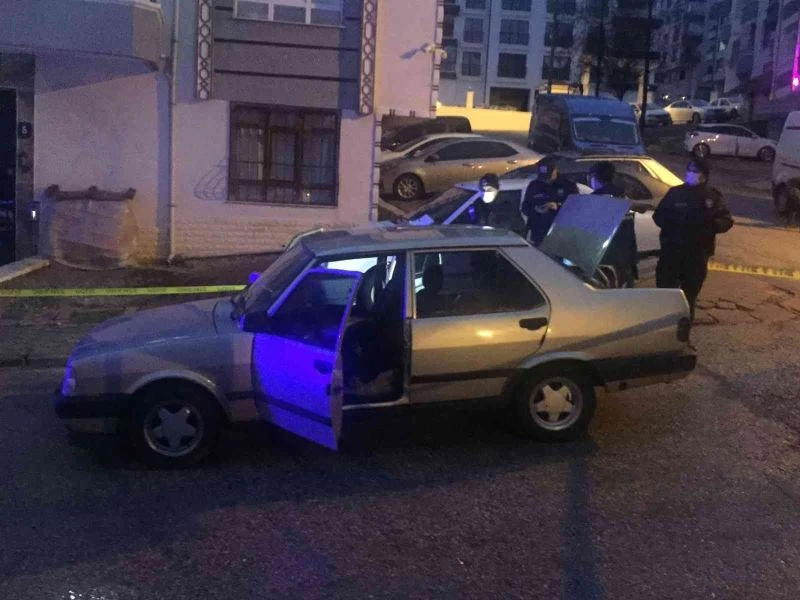 Kızını ve torunlarını almak için giden çifte kurşun yağmuru: 1 ölü, 1 yaralı
