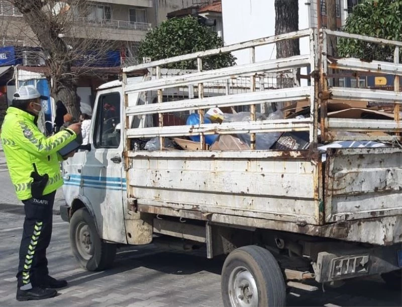Edremit’te polisin şok hurdacı operasyonu
