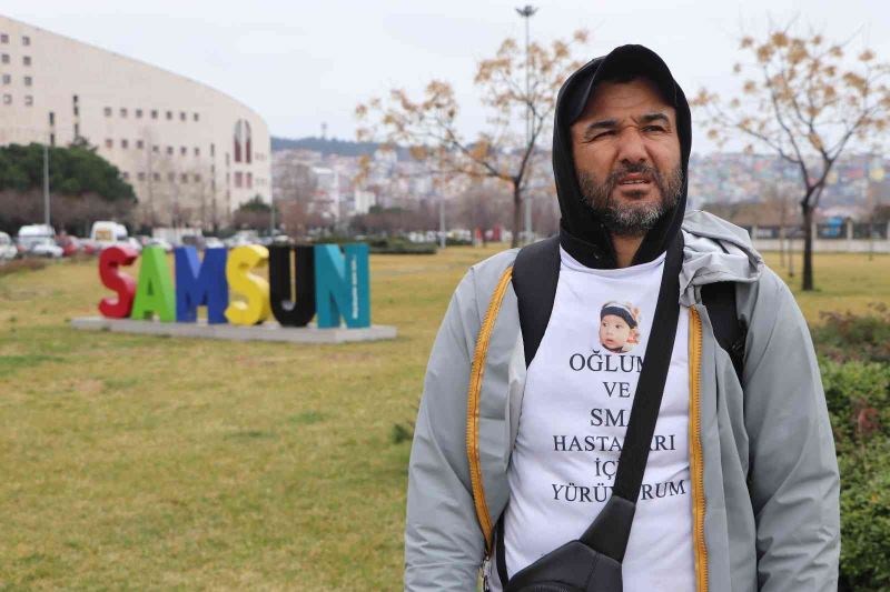 6 yıldır göremediği oğlu için Türkiye’yi yürüyerek dolaşıyor
