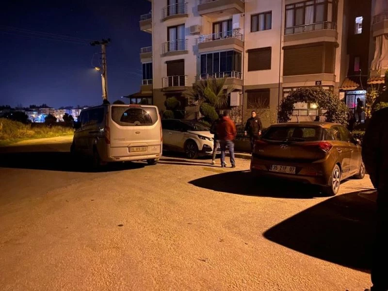 İzmir’de aldatıldığını düşünerek karısını öldüren zanlı tutuklandı
