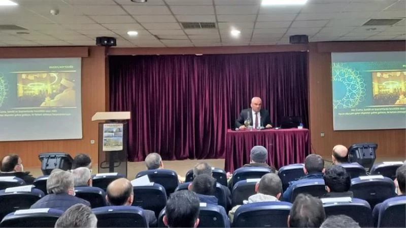 Erhun: “Halkımızla iç içe olmalıyız”
