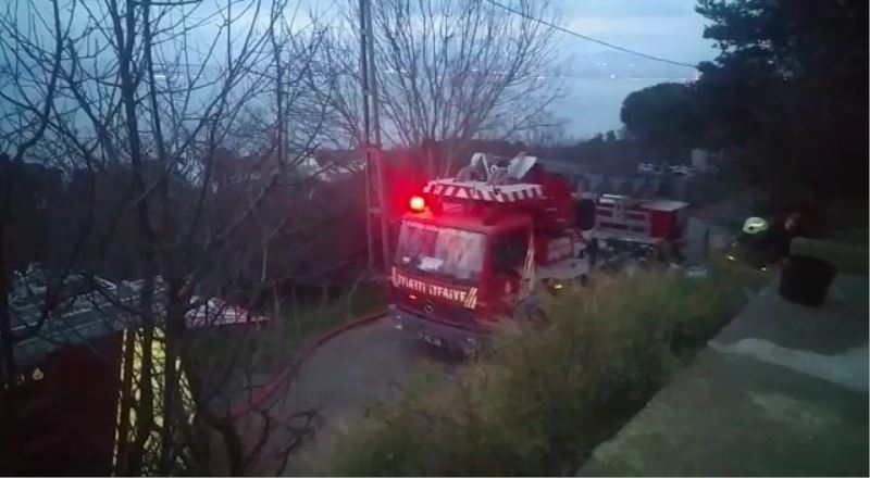Kınalıada’da yangın paniği: Maltepe ve Burgazada’dan ekipler sevk edildi
