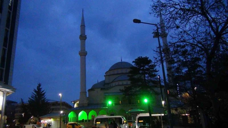 Van’da Miraç Kandili ihya edildi
