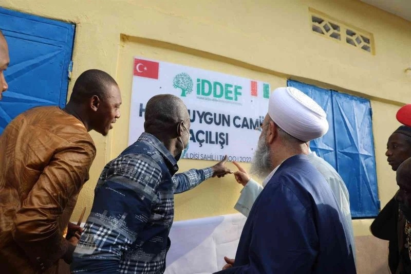 Fildişi Sahili’nde hayırseverlerin desteğiyle mescit ve medreseler açıldı

