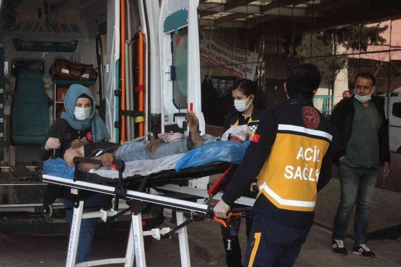 Mayına basan gencin ayağı koptu