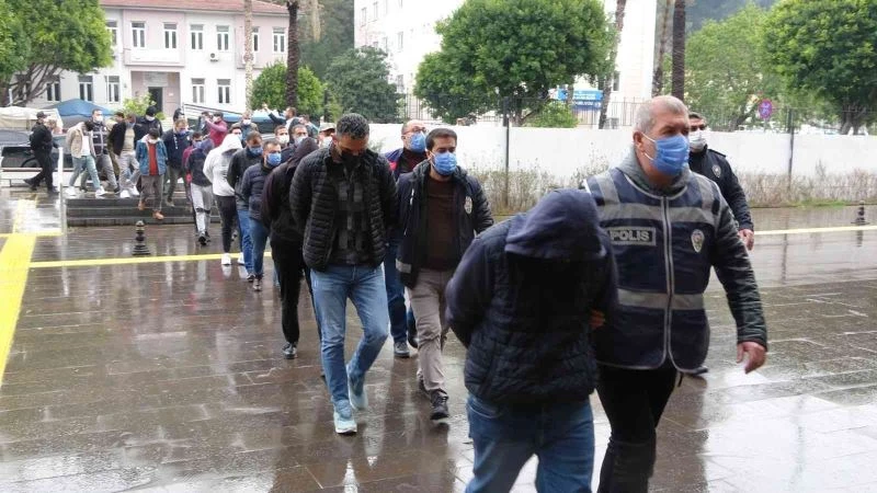 Hamile yabancı uyruklu kadının yönettiği fuhuş çetesi çökertildi:17 tutuklama
