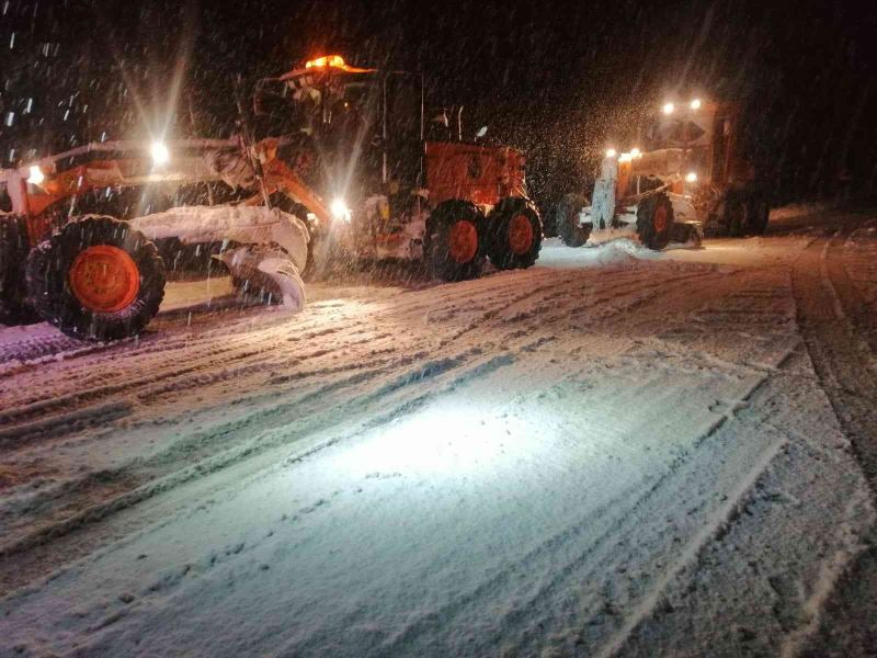 Antalya-Konya karayolu tırlar hariç araç trafiğine açıldı
