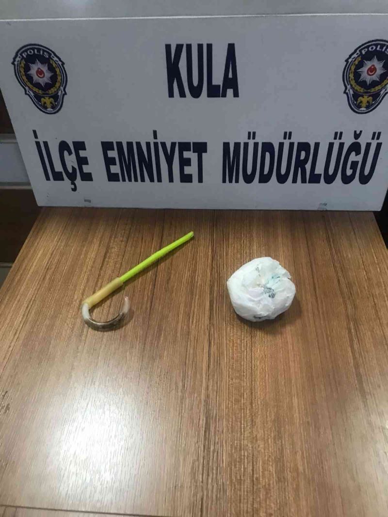 Kula İlçe Emniyet’ten uyuşturucuya geçit yok
