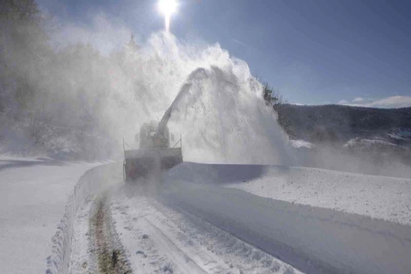 Kastamonu’da 74 köy yoluna ulaşım sağlanamıyor
