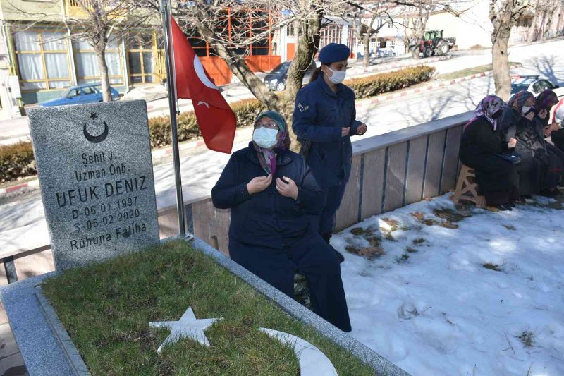 Çığda şehit düşen Jandarma Uzman Onbaşı Ufuk Deniz dualarla anıldı
